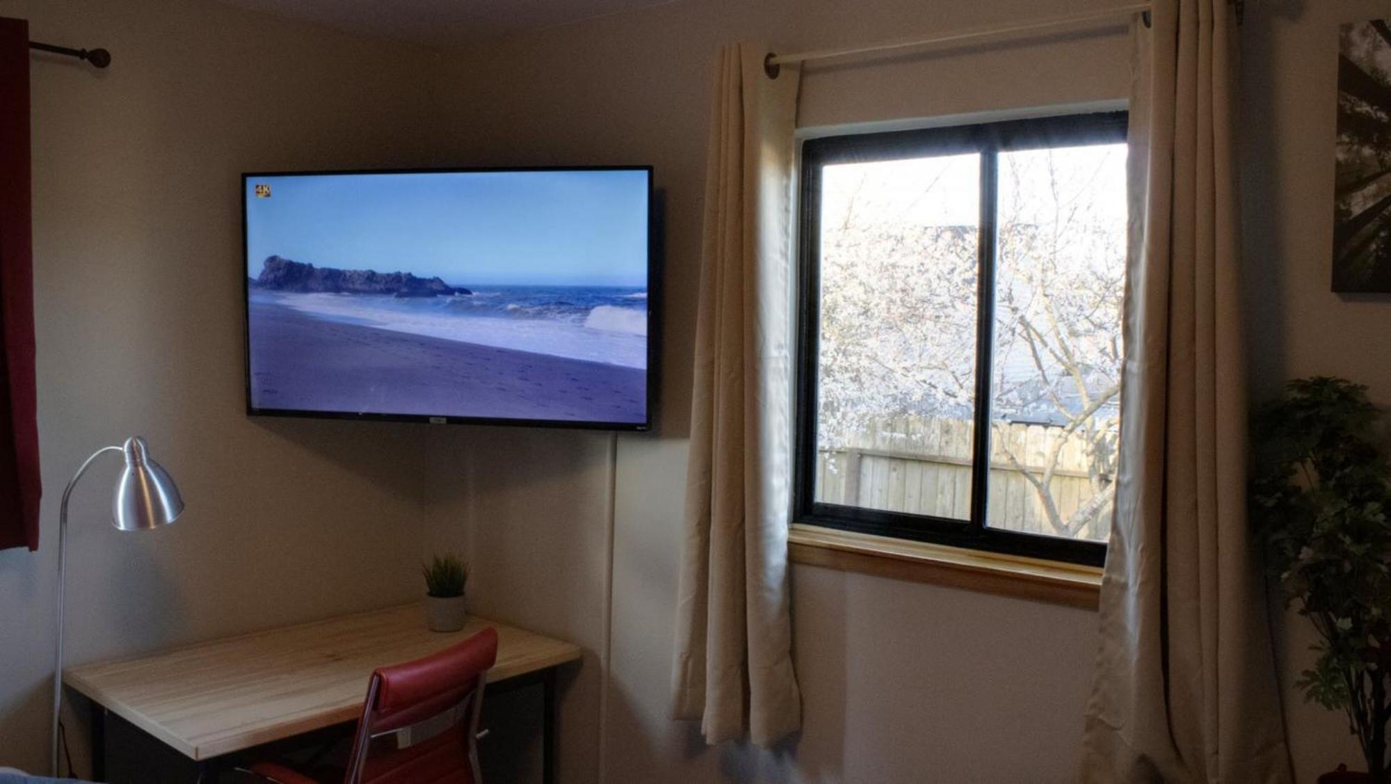 Private Home - Playground, Jumping Mat, Bbq, Darts, Firepit, Gazebo, 4 Smart Tvs, White Cotton Bedding, - The Redwood Cul-De Sac Beach Retreat เครสเซนต์ซิตี ภายนอก รูปภาพ