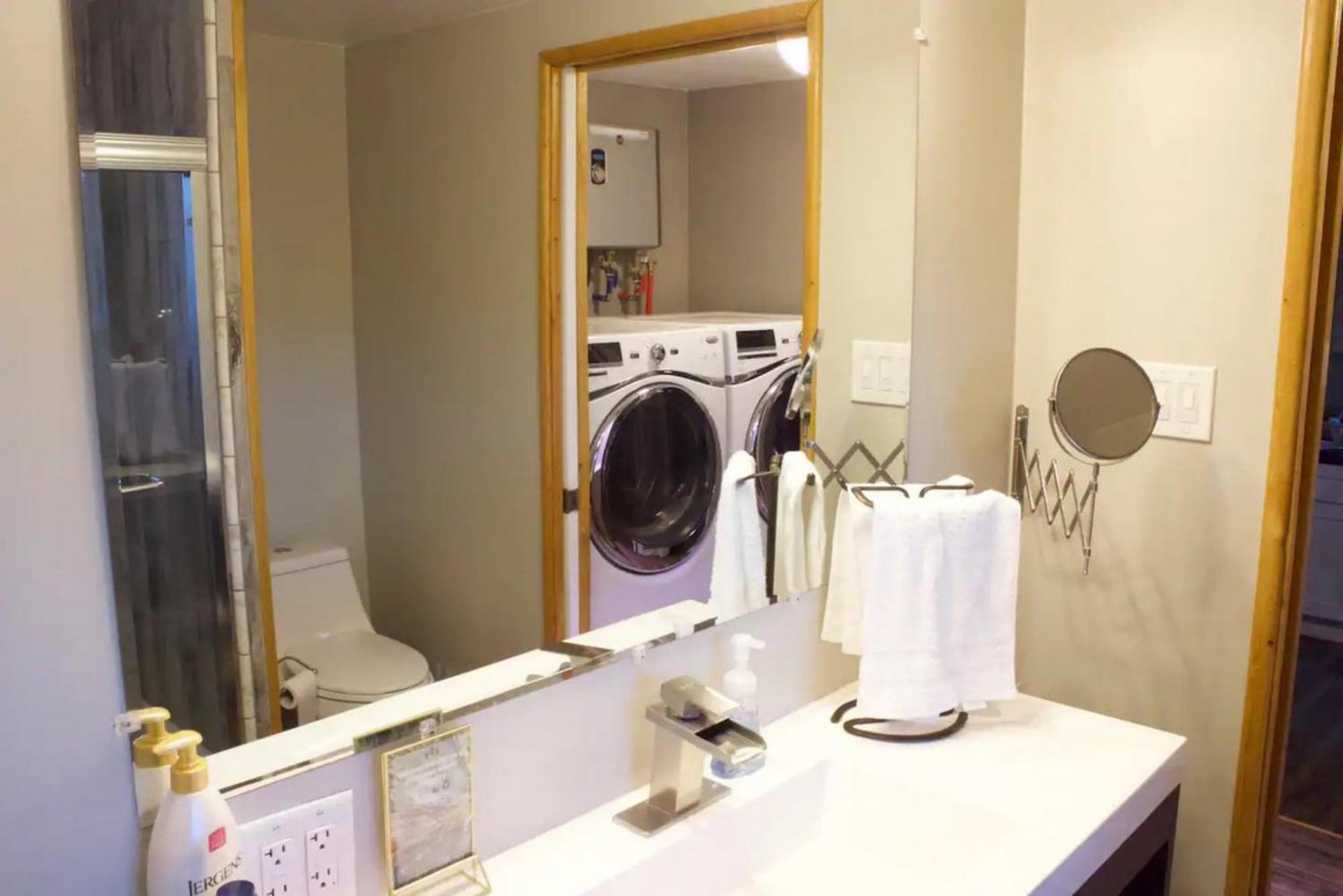 Private Home - Playground, Jumping Mat, Bbq, Darts, Firepit, Gazebo, 4 Smart Tvs, White Cotton Bedding, - The Redwood Cul-De Sac Beach Retreat เครสเซนต์ซิตี ภายนอก รูปภาพ